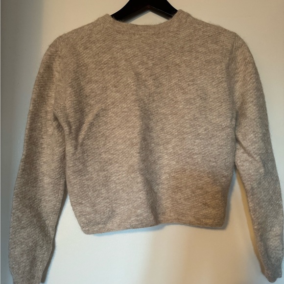 cropped aritzia sweater - Picture 3 of 3